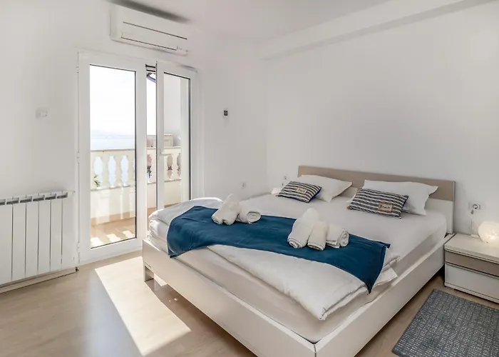5 Bedroom Stunning In * Ika