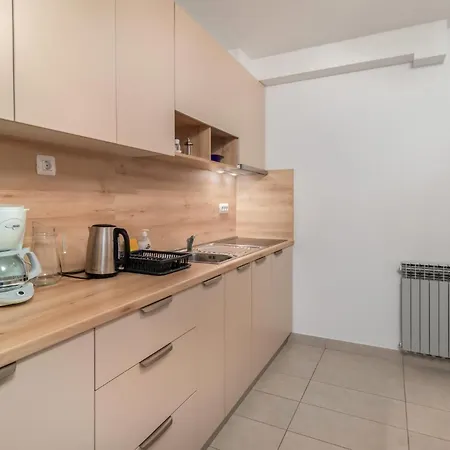 Semesterbostad 5 Bedroom Stunning In