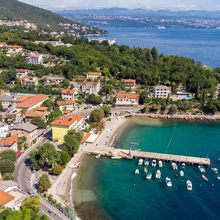 5 Bedroom Stunning In