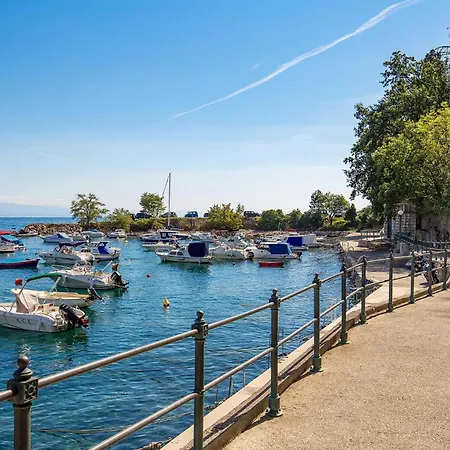 5 Bedroom Stunning In