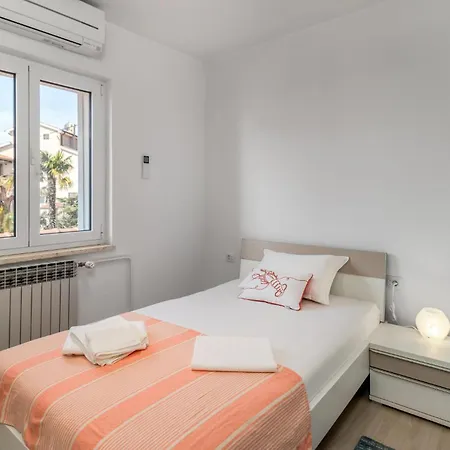 5 Bedroom Stunning In Ika